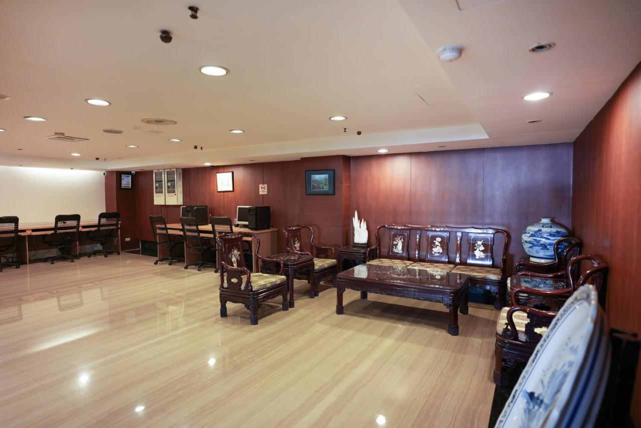 Herkang Hotel Taichung Buitenkant foto